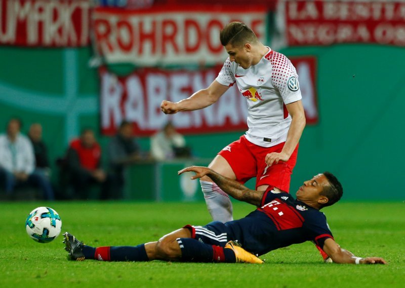 Bayern se provukao u Leipzigu poslije 11-eraca, Hoffenheim ispao