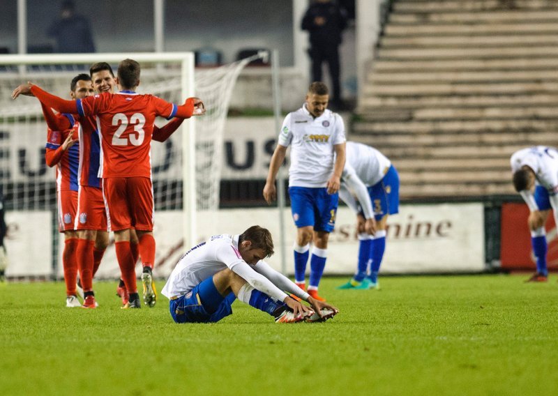 Hajduk s novim trenerom gostuje u Puli; novac bi mogao odigrati važnu ulogu