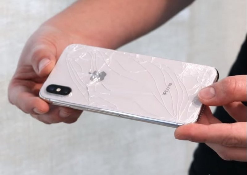 Dobro ga čuvajte: iPhone X je najlomljiviji iPhone ikad!