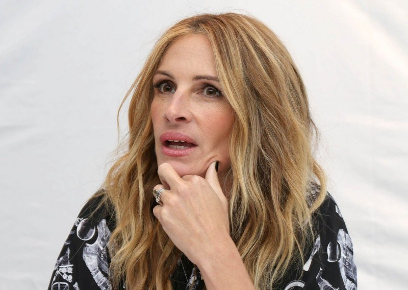 Novi izgled holivudske miljenice: Julia Roberts izgleda kao u mladim danima