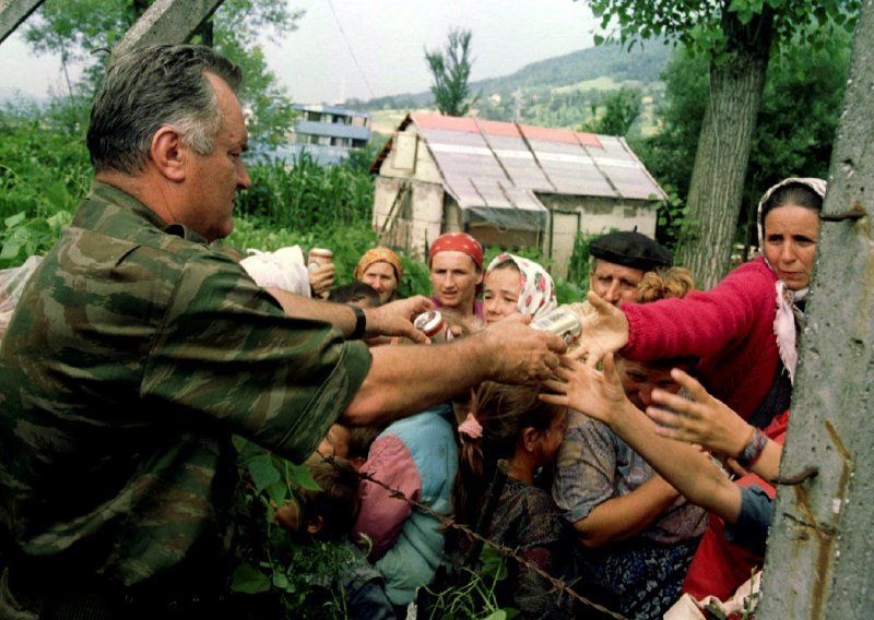 Presuda Mladiću vratila u fokus termin 'genocid': Zašto ga je tako teško dokazati?