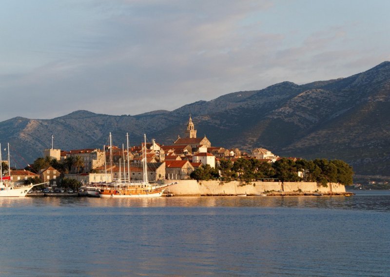 Kanađanin kupio srpska odmarališta na Korčuli pa traži od Hrvatske odštetu od 200 milijuna eura