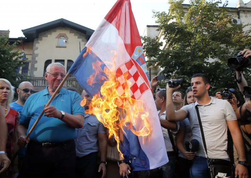 Zbog Haškog suda protiv Šešelja je u Hrvatskoj prekinut postupak