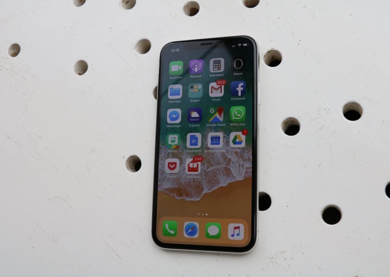 Testirali smo smartfon o kojemu svi pričaju: Evo kakvim se iPhone X pokazao na djelu