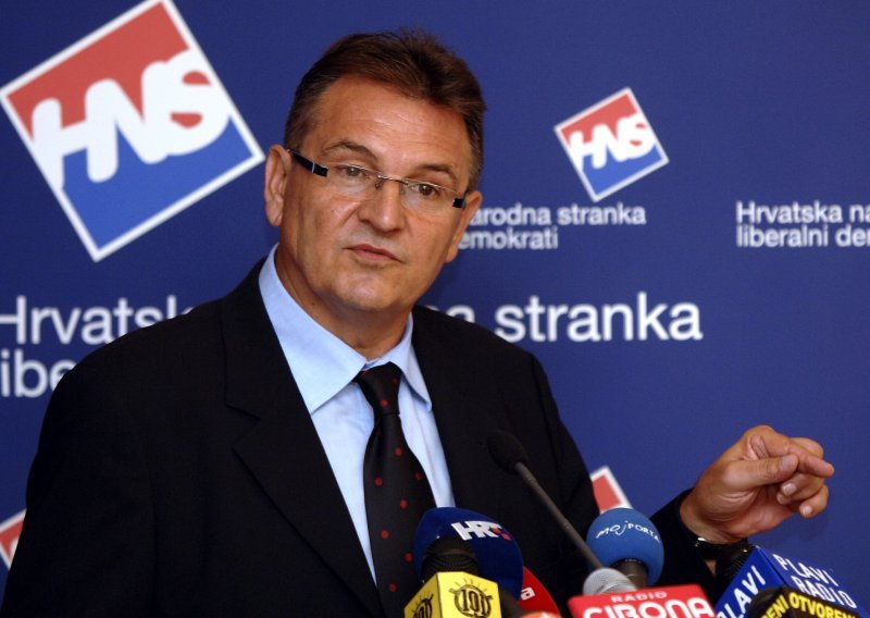 Čačić: Hrvatskoj prijeti eksplozija nelikvidnosti