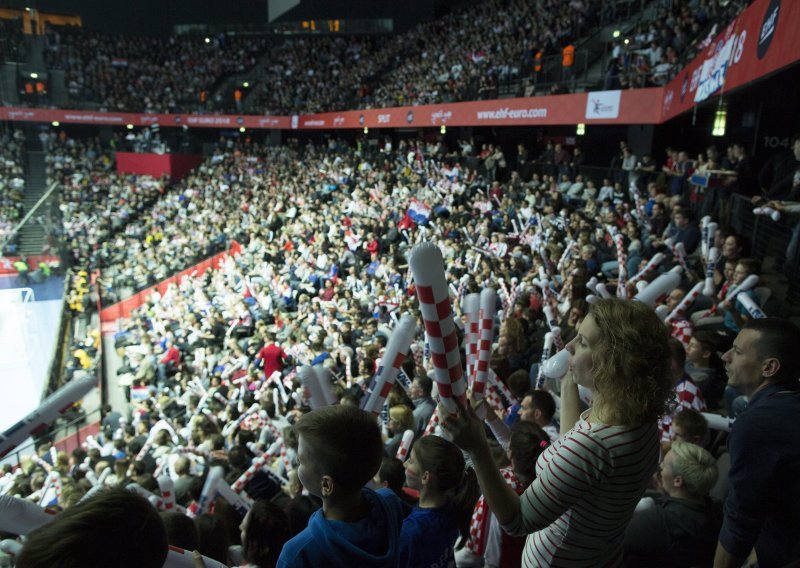 Živi li Split za rukomet? Slabo, osim što svi žicaju karte za Srbiju