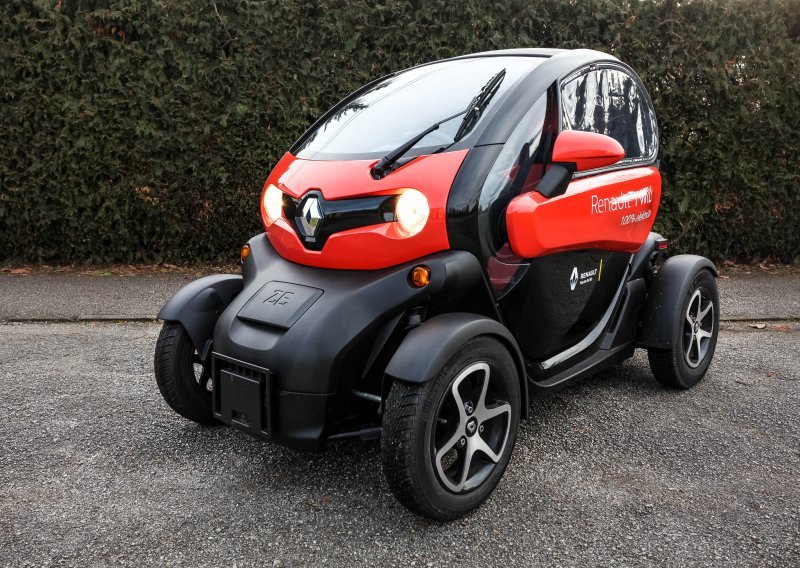 Renault Twizy Urban 80 - atraktivniji od Ferrarija