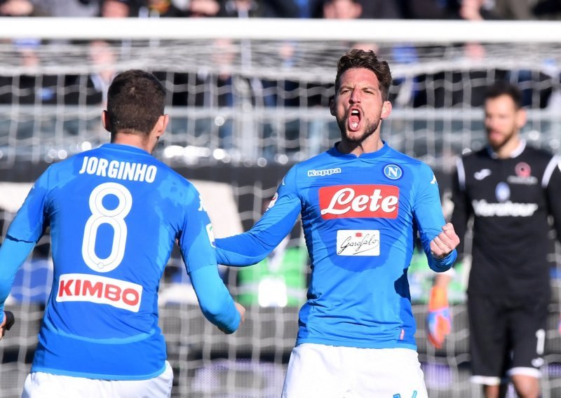 Napoli nastavlja u velikom stilu prkositi Juventusu u Seriji A!