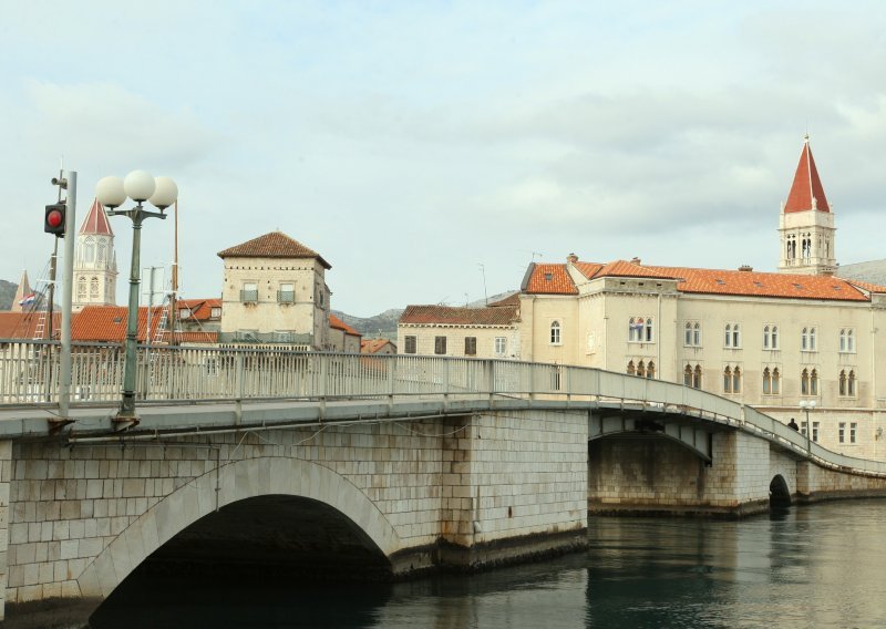 Katastrofa za Trogir i okolicu: Pukao Čiovski most!
