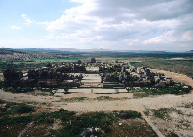 Turska zračnim napadima uništila drevni hram Ain Daru