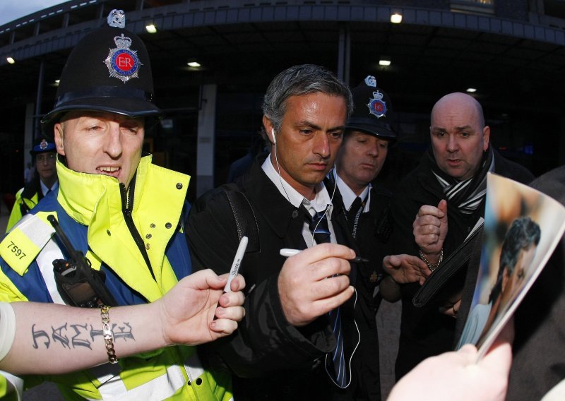 Mourinho kupio kuću u London, Real ne strahuje