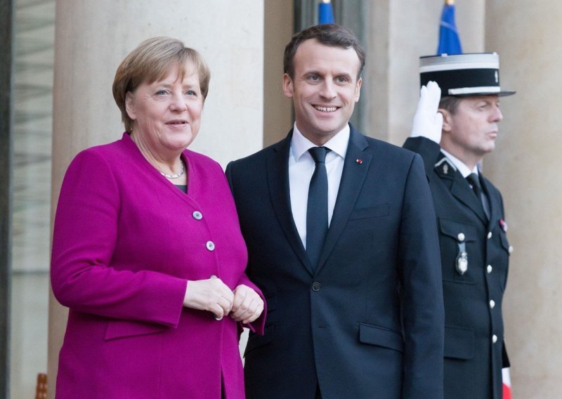 Macron i Merkel odgađaju predstavljanje reformi EU-a