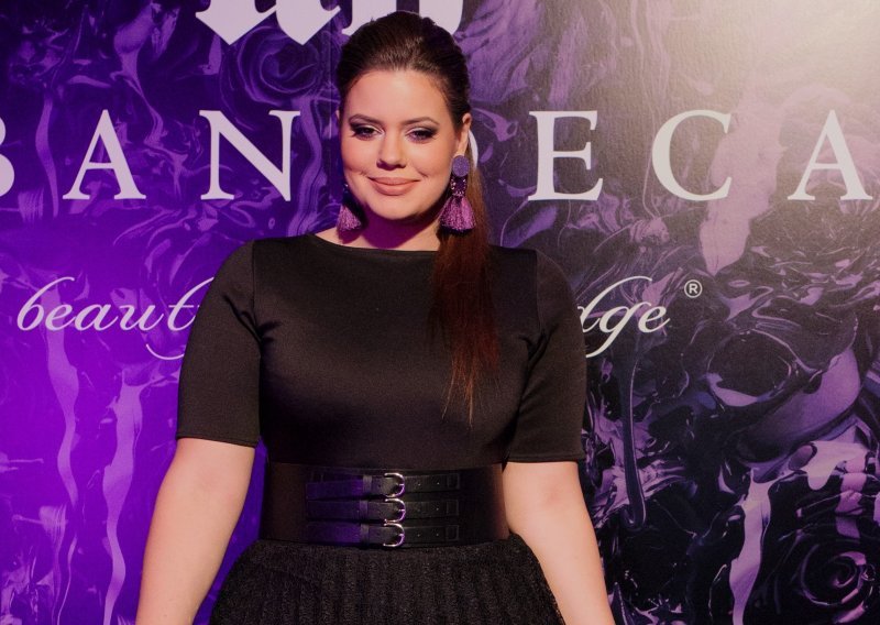 Plus size ljepotica spremna za vjenčanje: 'Brojimo još malo'