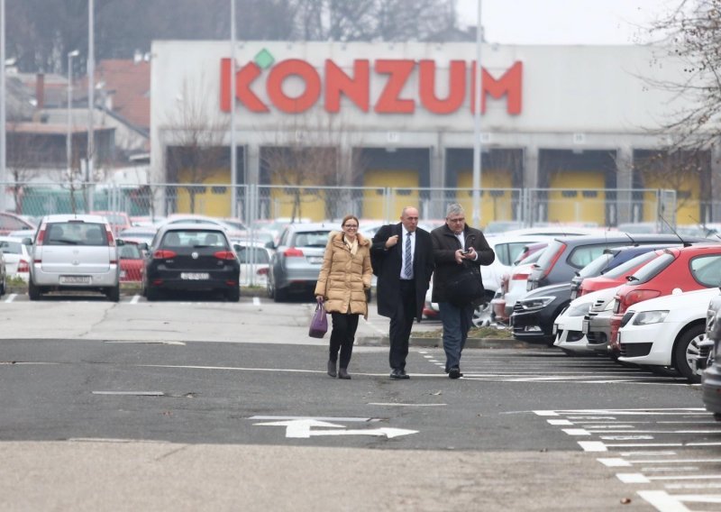 Agrokor povukao indekse u crveno, likvidnost ojačala