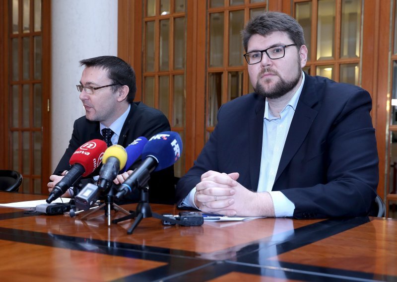 SDP-ov recept za 'discipliniranje' Vlade: Svakih nekoliko mjeseci raport o reformama