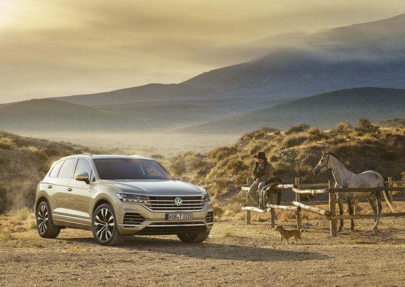 Volkswagen se ugledao na Teslu. Novi Touareg ima ekran od 15 inča!