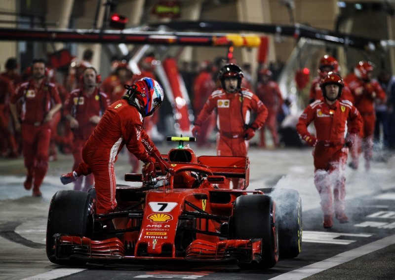 Pogledajte kako je Kimi Raikkonen pregazio svog mehaničara