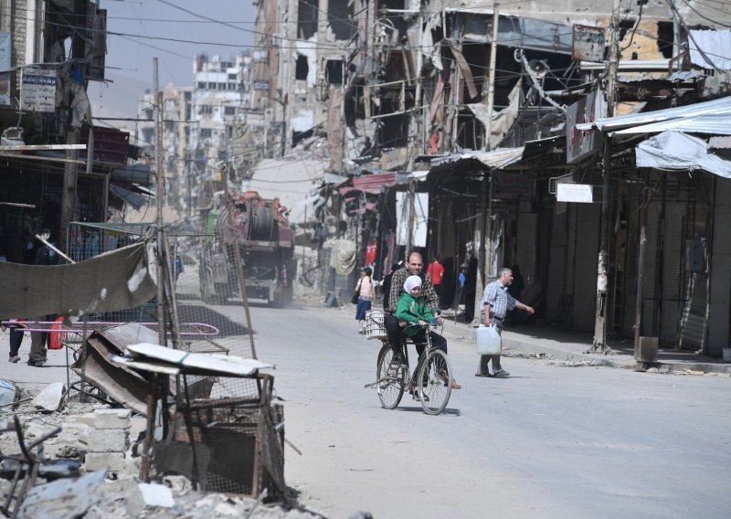 Osam godina od početka rata Asad drži vlast, ali Sirija je u ruševinama