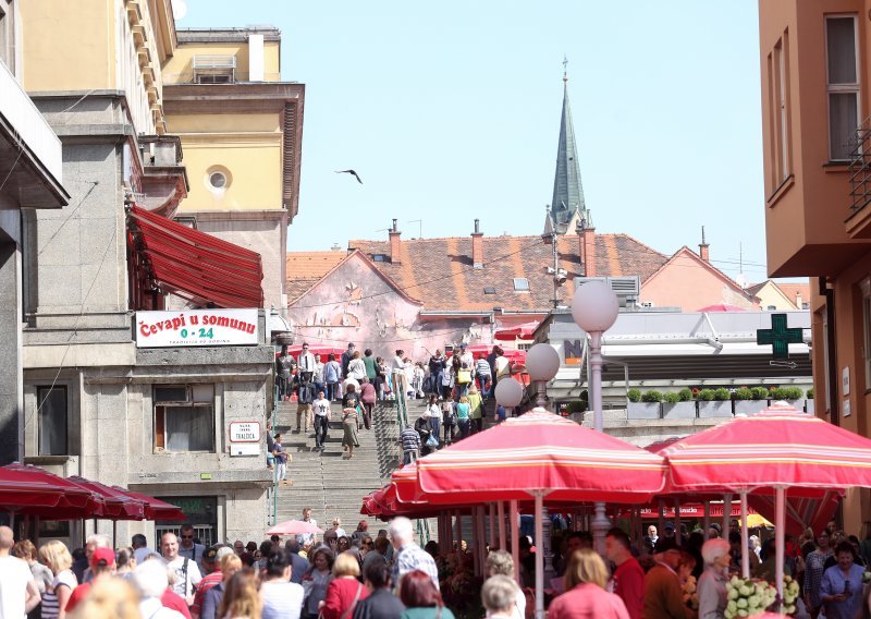 I danas vrlo toplo, ali ponegdje mogući pljuskovi i grmljavine