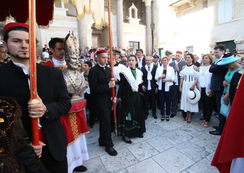 Split slavi svoj dan, predsjednica dobila pljesak i u procesiji