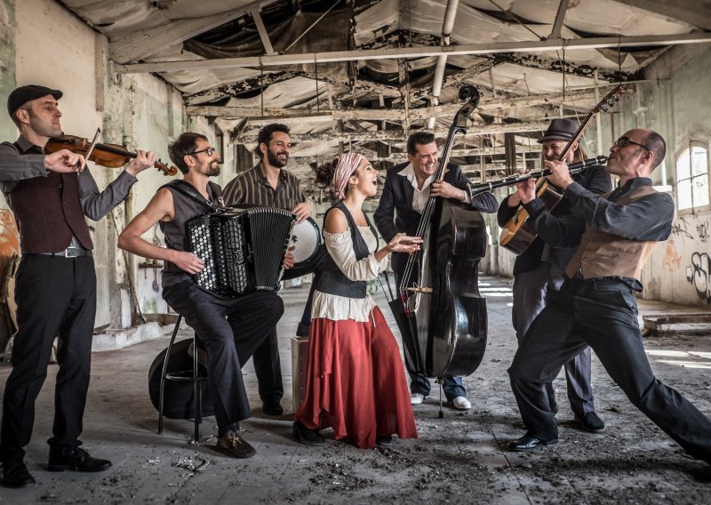 Treći put u Zagrebu: Barcelona Gipsy balKan Orchestra u Tvornici kulture