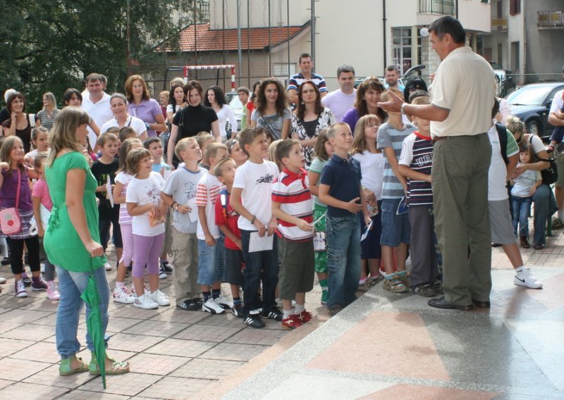 Sređivanje popisa birača neke bi moglo stajati posla