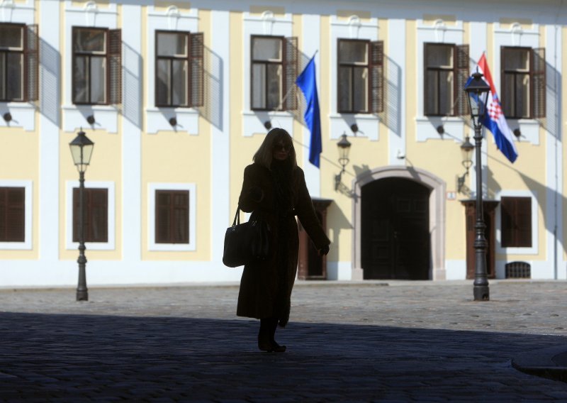 Vlada je ostala bez ministrice i potpredsjednice. Što dalje?