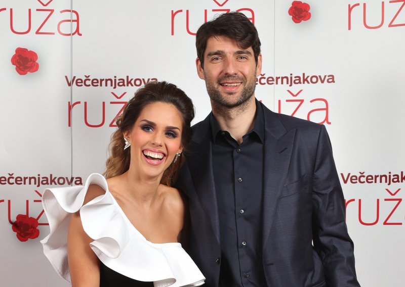 Vedran Ćorluka i Franka Batelić sinoć su u Rusiji imali mnogo razloga za slavlje