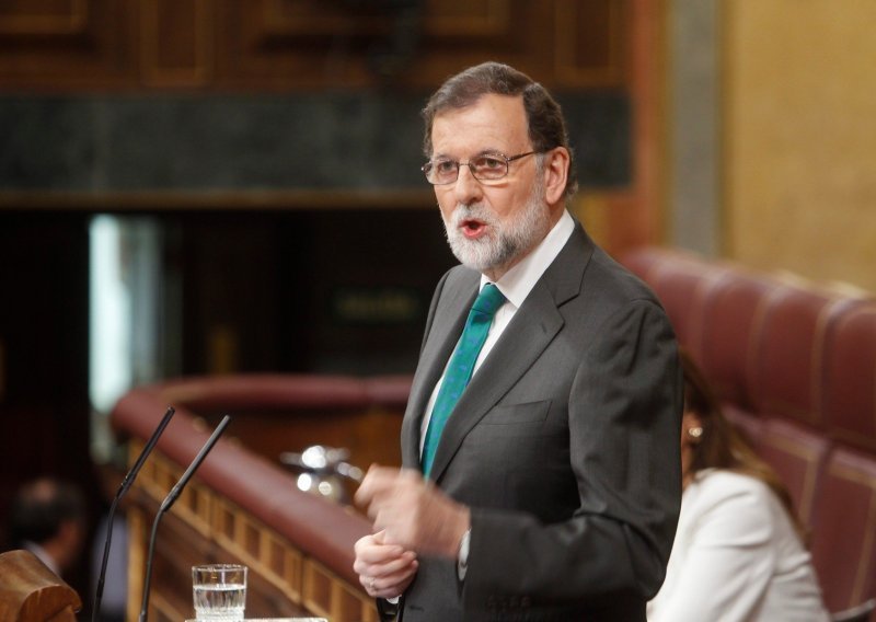 Rajoy najavio odlazak s vrha Narodne stranke