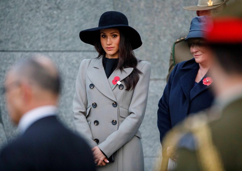 Meghan Markle prvi put u javnosti bez Harryja, no u društvu posebne osobe