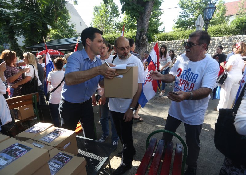 Saboru predani potpisi za referendum o otkazivanju Istanbulske konvencije