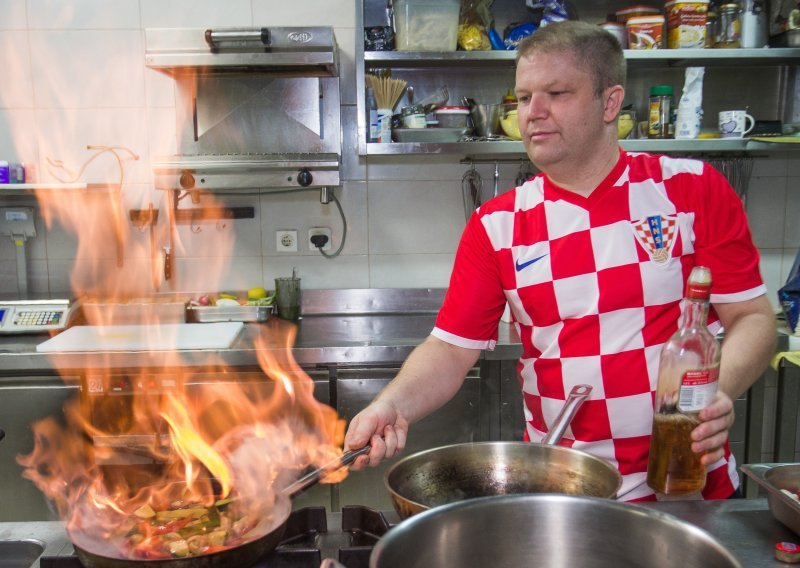 Kuhar bez tajni; evo što najviše vole jesti Modrić i društvo, a otkrio nam je i zašto je gajba pive uvijek u svlačionici