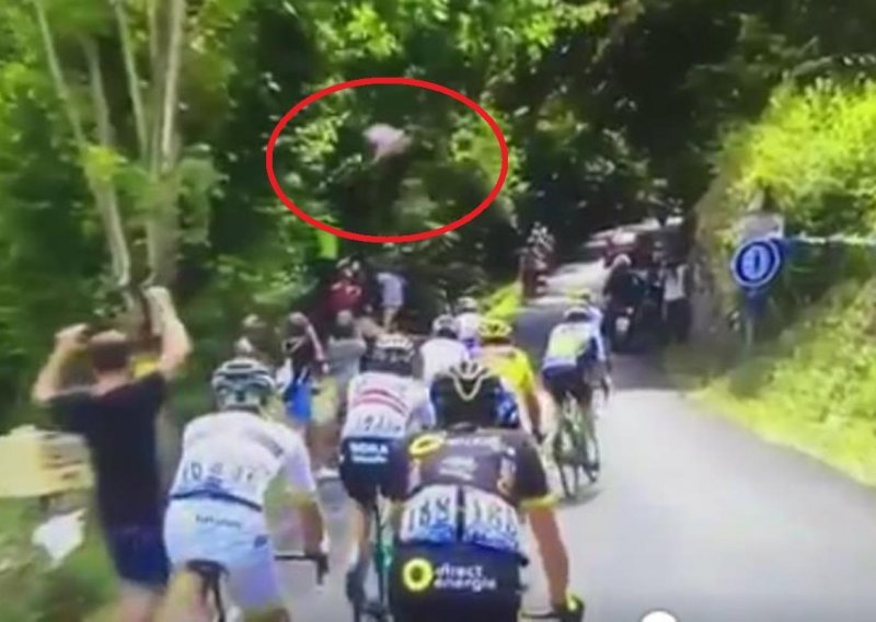 Kakav luđak; Tour de France u svojoj povijesti ovo još nije doživio; dobro da nije bilo mrtvih!