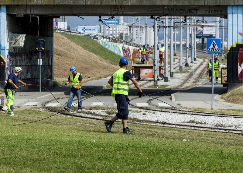 Novi Zagreb bez tramvaja: Pogledajte kako protiče prvi dan radova na rotoru