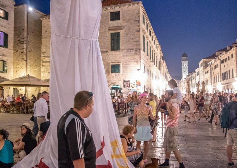 Užasi zavičaja u očima dubrovačkih umjetnika - ljepota svakodnevice koja je zapravo nepodnošljiva