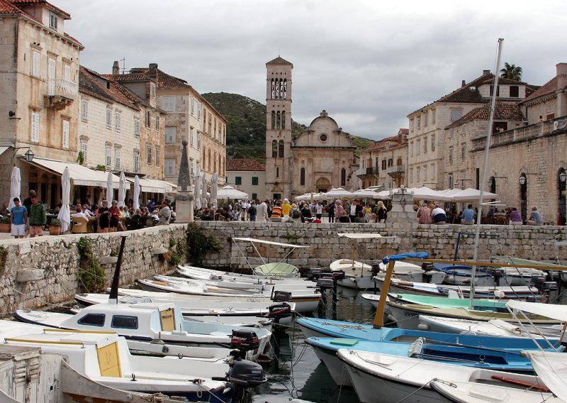 Vaterpolisti pušteni da se brane sa slobode