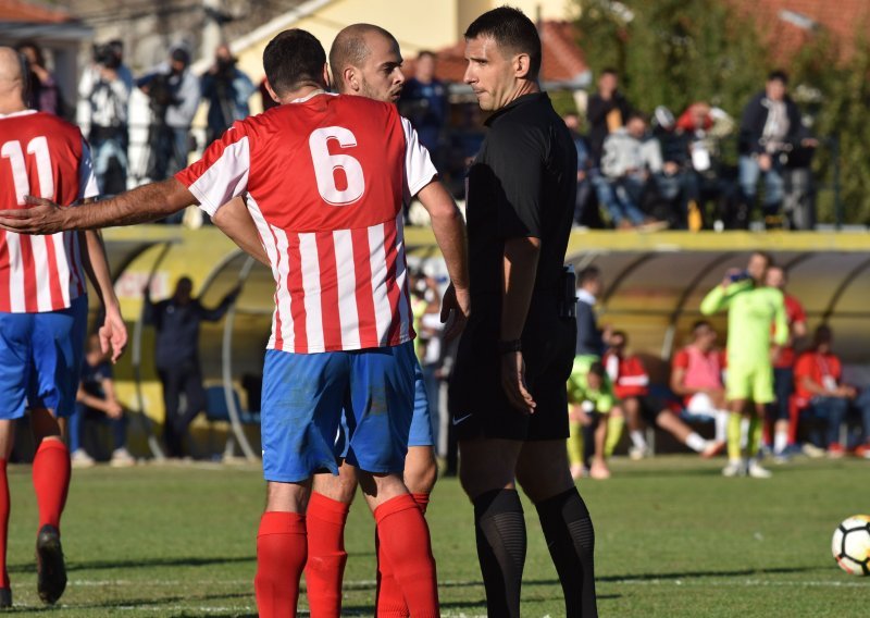 Pogledajte sporni penal za Dinamo i žestoku reakciju ljutitog igrača Sloge