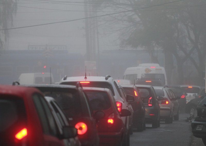 HAK upozorava: Mokre ceste i magla diljem zemlje