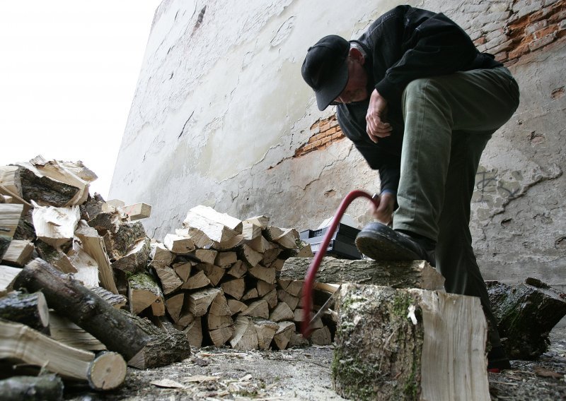 Država će siromašnima plaćati dio režija