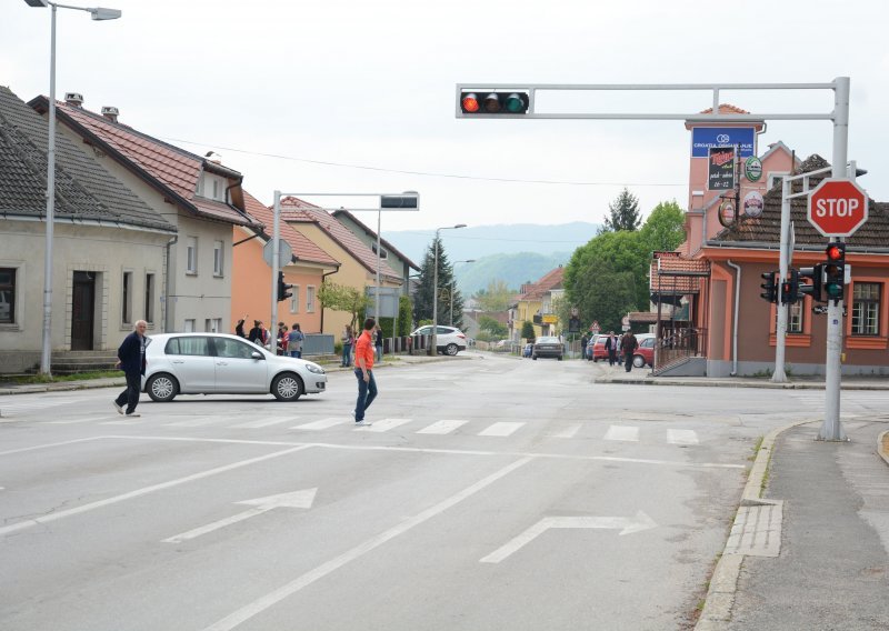 HDZ o napadu svog 'viđenijeg' člana na SDP-ovog načelnika: To je osobni sukob, oni su kumovi