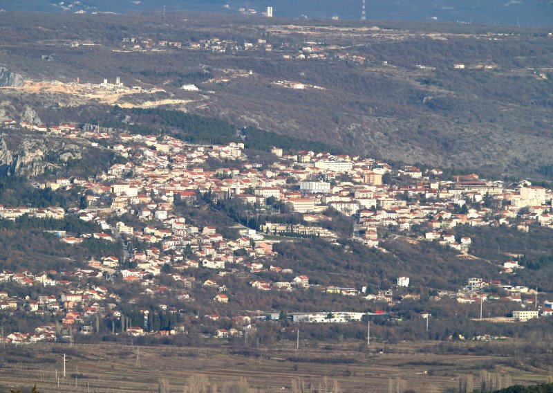 Umjereno jak potres zatresao Imotski