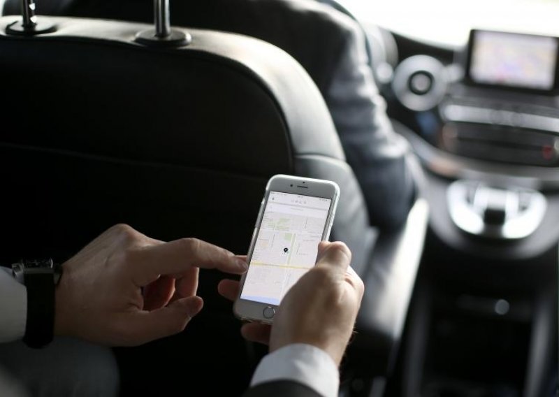 Kinezi financiraju Uber s dvije milijarde dolara