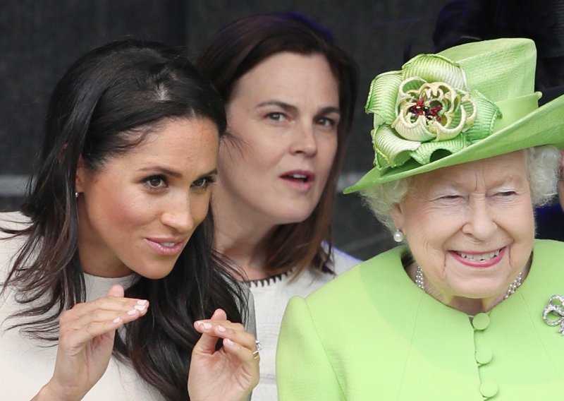 Novi šok na kraljevskom dvoru: Otkaz dala i asistentica koju je Meghan Markle dodijelila sama kraljica