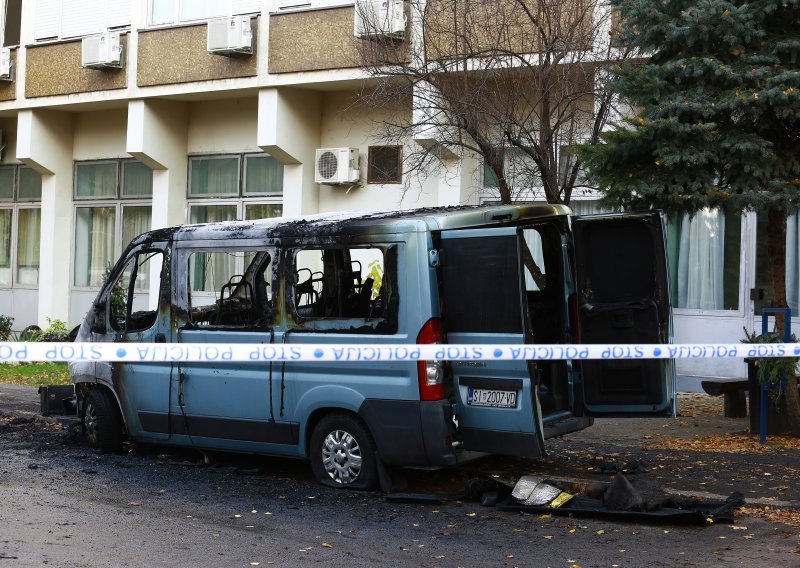 Vatrogasci ponudili pomoć mladim Vodičanima kojima je zapaljen kombi u Zagrebu