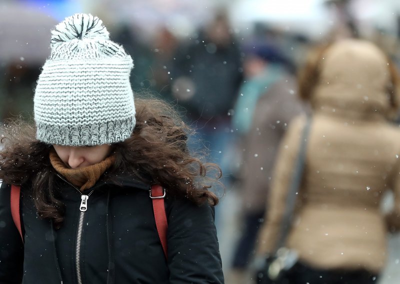 U nedjelju malo toplije, a idući tjedan stiže novi val hladnoće