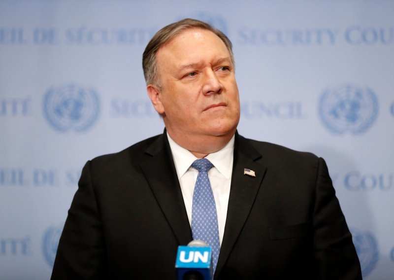 Pompeo stiže u Budimpeštu izgledati odnose s Orbanom