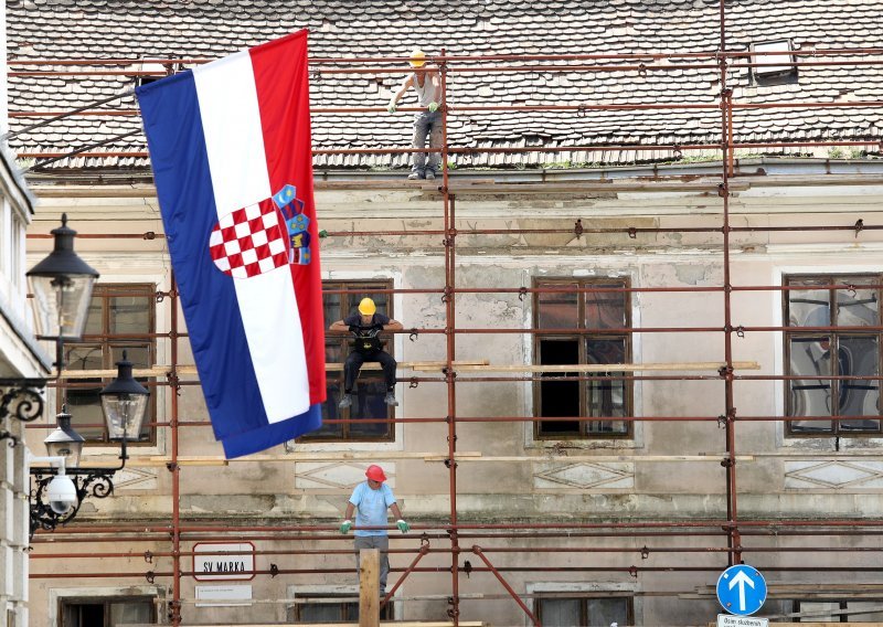 Svi tvrde da smo spremni uvesti euro. Znate li koliko to košta i čime ćete to platiti?