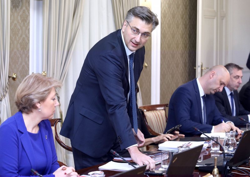 Plenković: Kad odredimo trenutak, krećemo s novim procesom nabave aviona