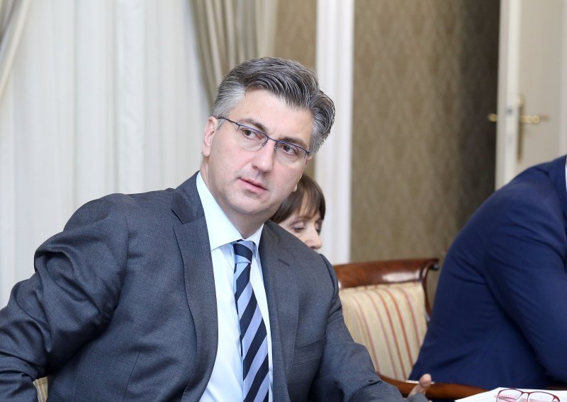 Plenković o kurikulumu: Ustaški režim je bio među najgorima, djeca moraju znati što je holokaust