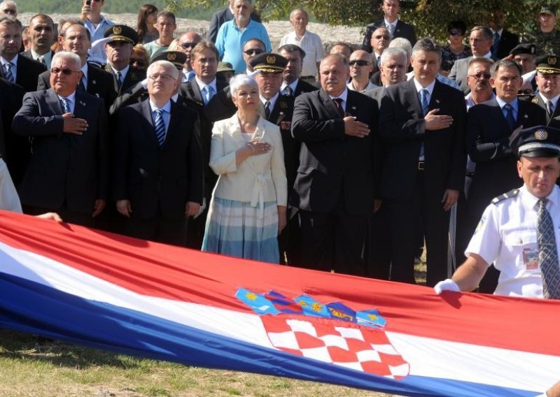 Državni vrh cijeli dan slavi u Kninu